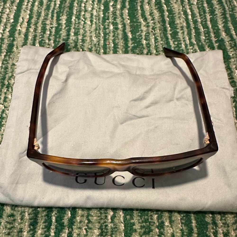 Gucci Square Tortoise Shell Sunglasses - image 4
